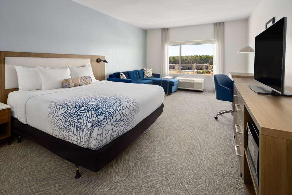 La Quinta Inn & Suites By Wyndham Locust Grove Room photo